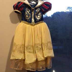 Snow White dress